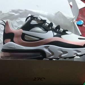 W Air Max 270 React size 7.5